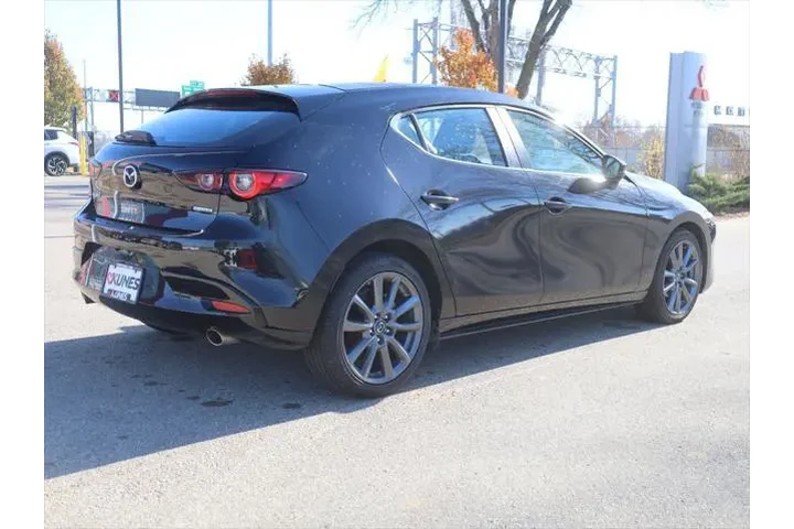 $19577 : Mazda Mazda3 Hatchback 2024 image 10