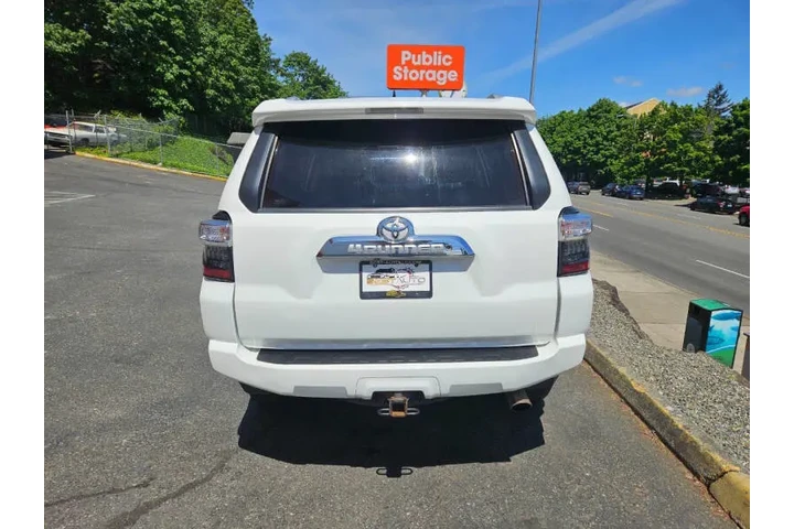 $28999 : 2017 4Runner SR5 Premium image 5
