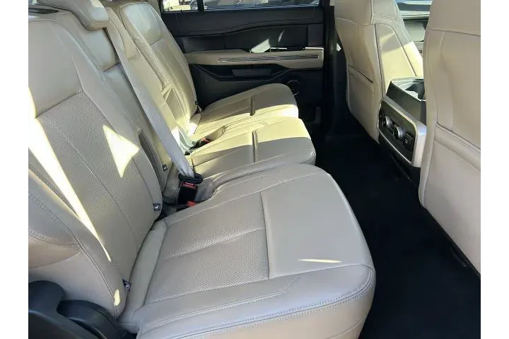 $32881 : Ford Expedition MAX 2024 4x2 image 9