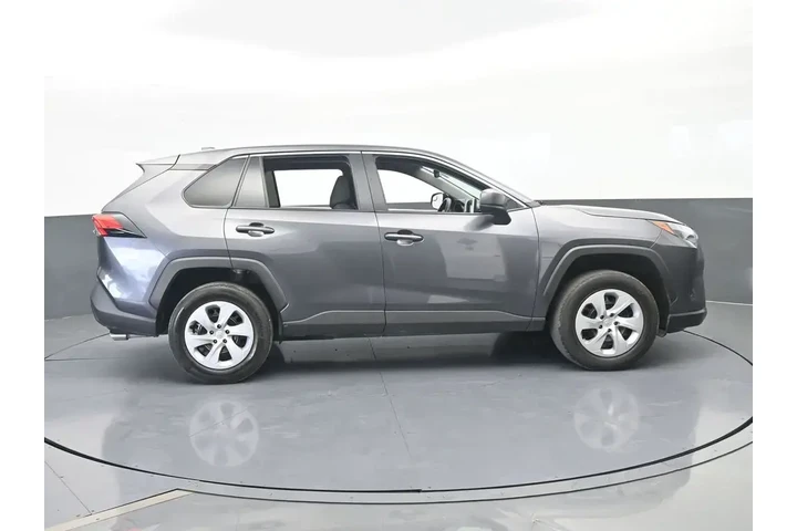 $25995 : Toyota RAV4 2024 LE 4dr SUV image 7