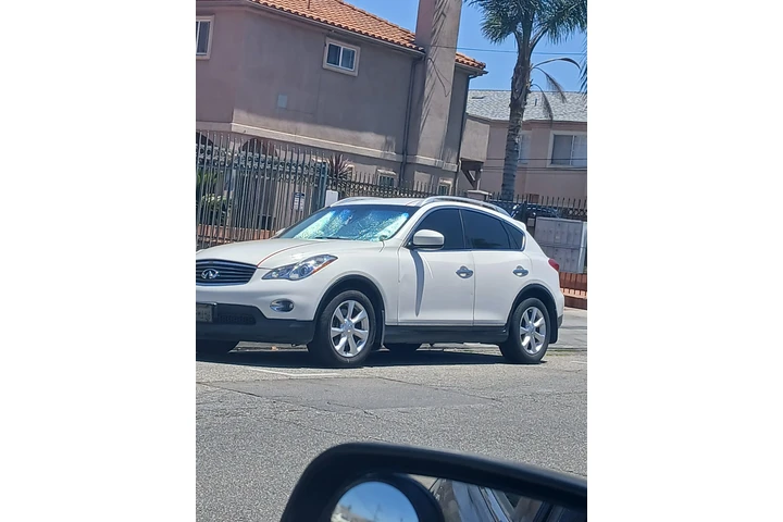 $4500 : Infiniti 2010 image 3