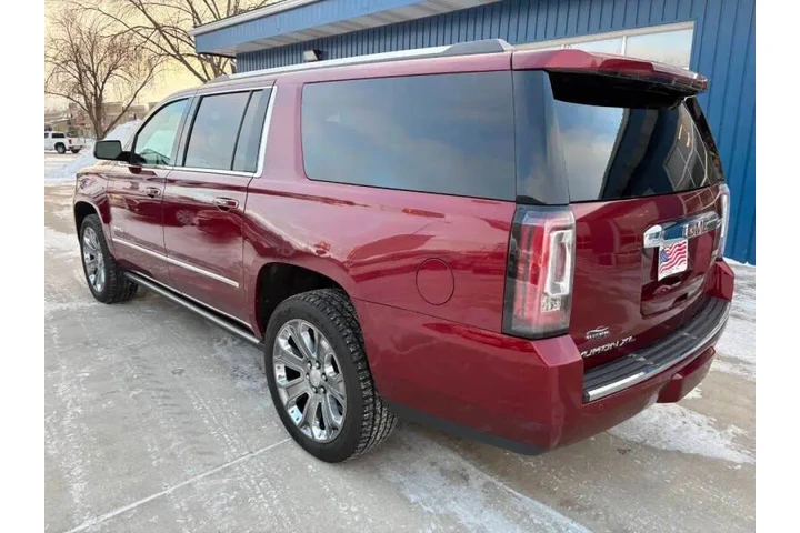 $10990 : 2016 GMC Yukon XL Denali image 9