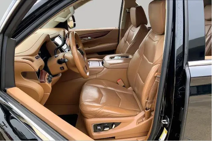 $16990 : Cadillac Escalade ESV 2016 4 image 8