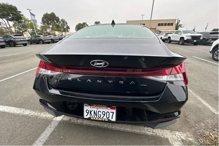 $15990 : Hyundai ELANTRA 2023 SEL 4dr image 4