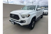 $23980 : Toyota Tacoma 2019 4x2 TRD S thumbnail