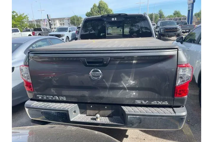 $22995 : Nissan Titan 2019 4x4 S 4dr image 9