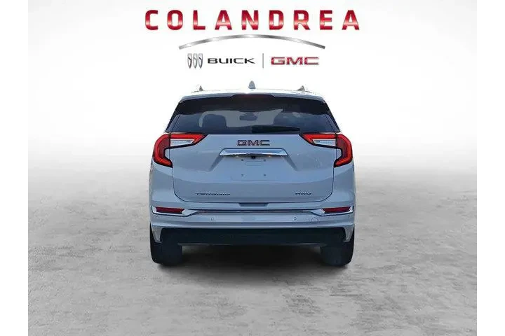 $28521 : GMC Terrain 2023 AWD Denali image 5