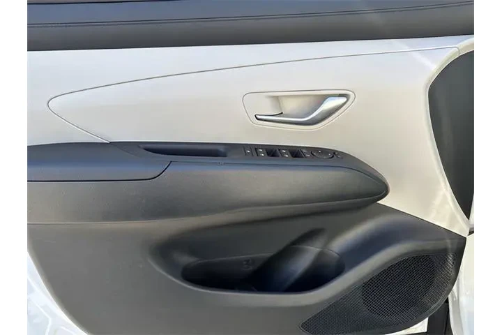 $25381 : Hyundai TUCSON 2025 SE 4dr S image 10