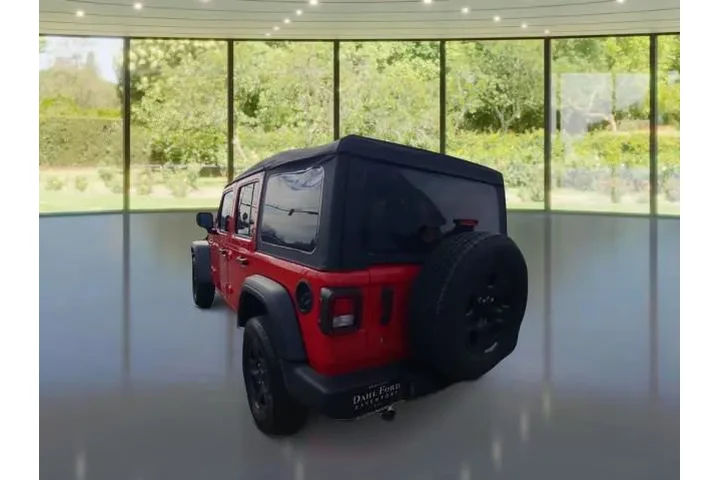 $29910 : Jeep Wrangler Unlimited 2021 image 3