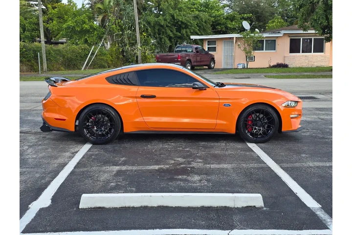 $20900 : *2020 FORD MUSTANG* image 7