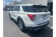 $30499 : Ford Explorer 2020 AWD Plati thumbnail