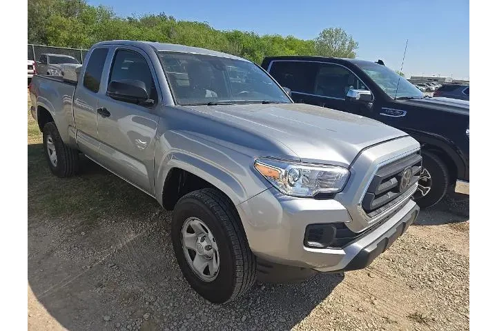 $17733 : Toyota Tacoma 2021 4x2 SR5 4 image 5