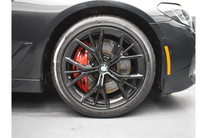 $37318 : BMW 5 Series 2023 AWD 540i x image 5