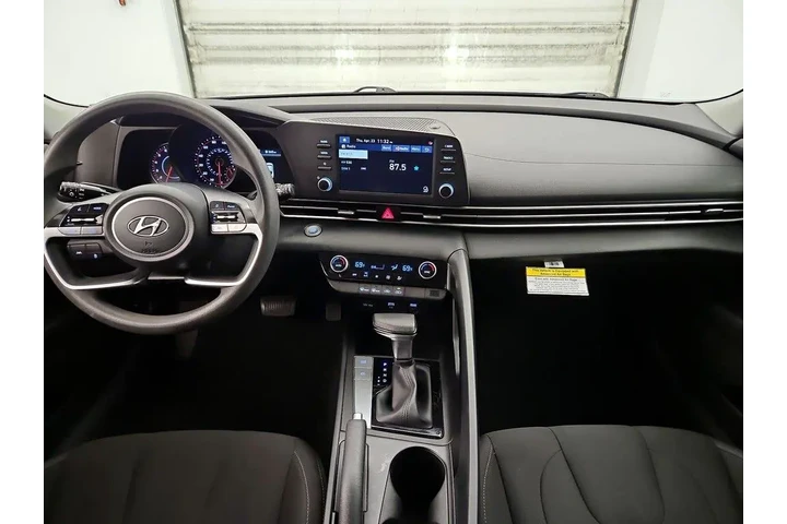 $18998 : Hyundai ELANTRA 2023 SEL 4dr image 9