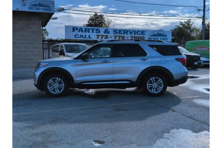 $24887 : Ford Explorer 2021 AWD XLT 4 image 8