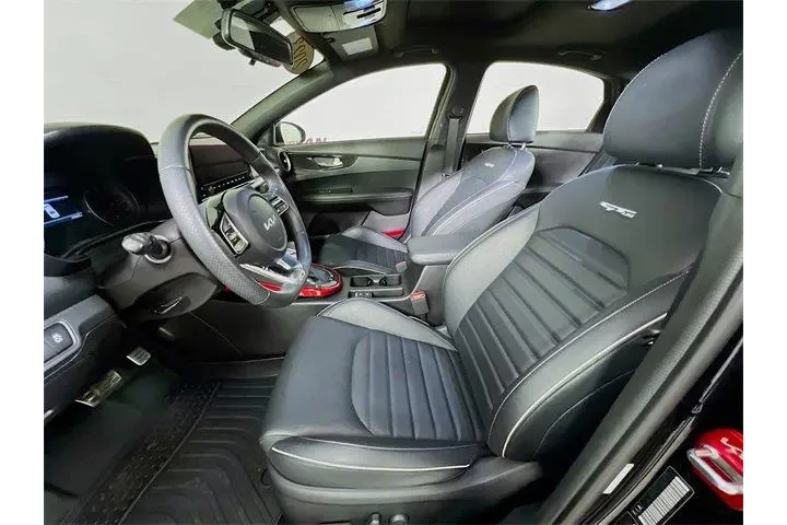 $23975 : Kia Forte 2023 GT-Line 4dr S image 10