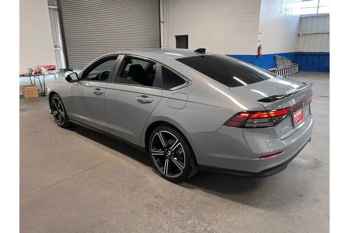 $31857 : Honda Accord Hybrid 2025 Spo image 5