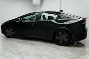 $25900 : Toyota Prius 2024 LE 4dr Hat thumbnail