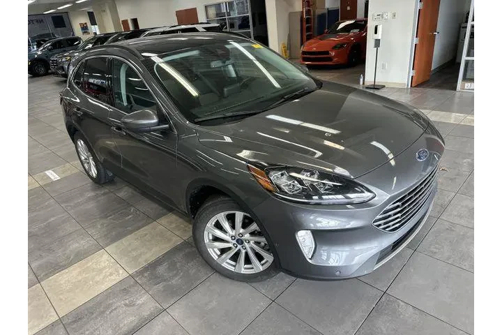 $23000 : Ford Escape 2022 AWD Titaniu image 8