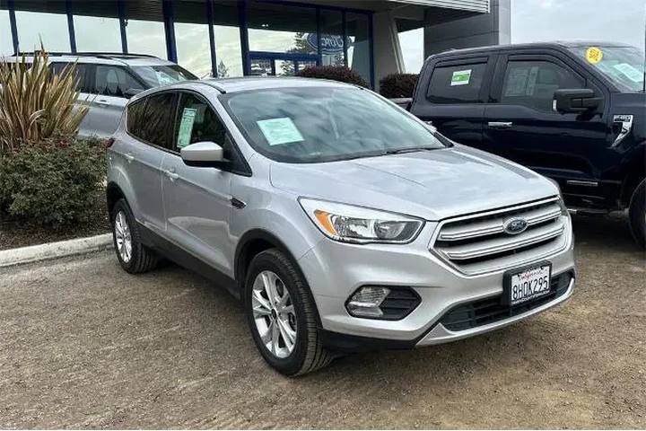 $11987 : Ford Escape 2019 SE 4dr SUV image 2