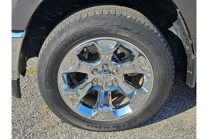 $37701 : Ram 1500 2022 4x4 Big Horn 4 image 9