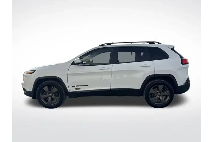 $8893 : Pre-Owned 2016 Cherokee 75th image 10