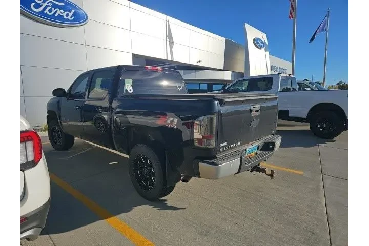 $14900 : Chevrolet Silverado 1500 201 image 4