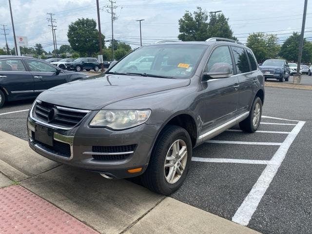 $6999 : PRE-OWNED 2008 VOLKSWAGEN TOU image 1