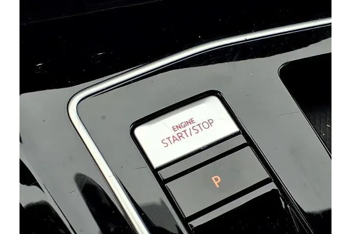 $25987 : Volkswagen Golf GTI 2024 S 4 image 9