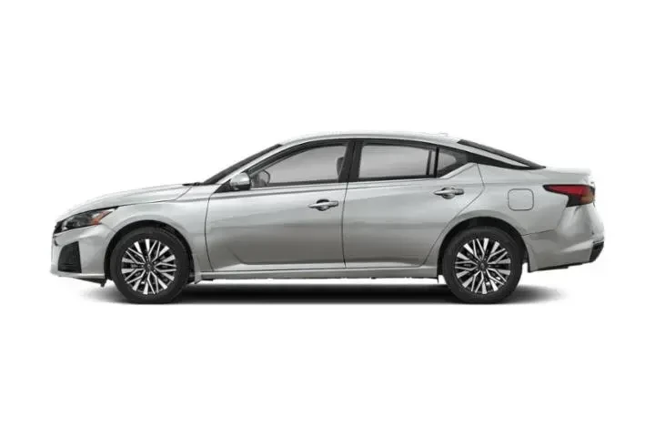 $24995 : Nissan Altima 2024 2.5 SV 4d image 3