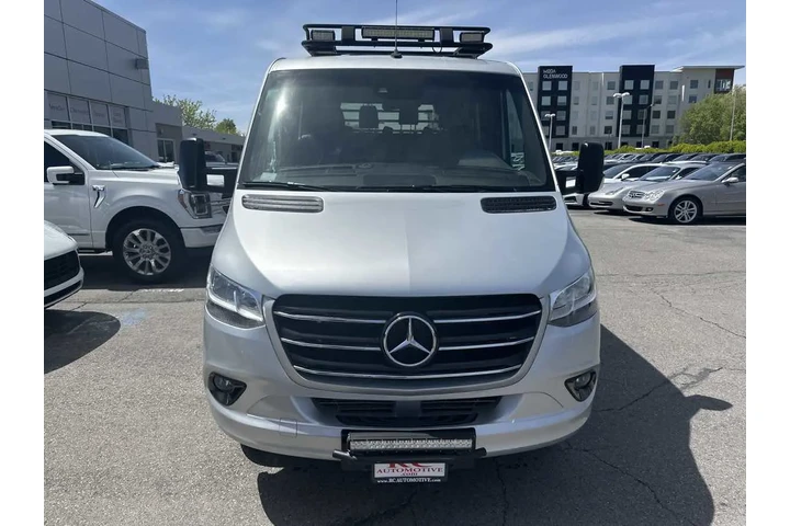 $64910 : 2019 M4 4500 Standard Roof 17 image 4
