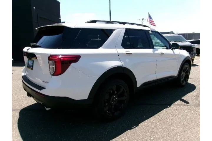 $36709 : Ford Explorer 2023 AWD ST-Li image 9
