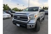$24795 : Toyota Tundra 2014 4x4 SR5 4 thumbnail