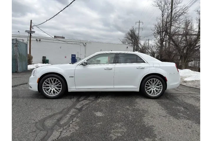 $9900 : 2015 300 C image 4