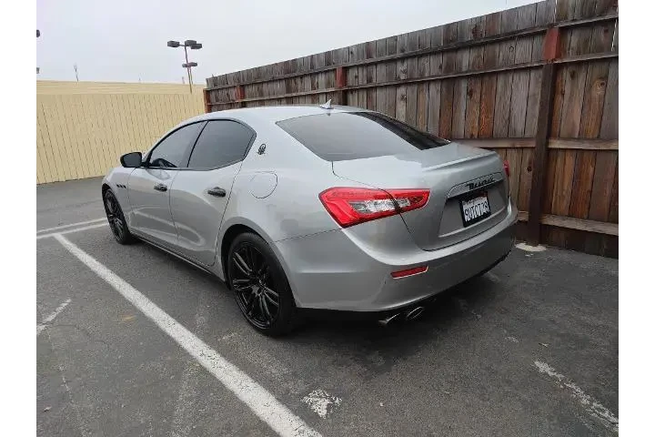 $16870 : Maserati Ghibli 2017 4dr Sed image 4