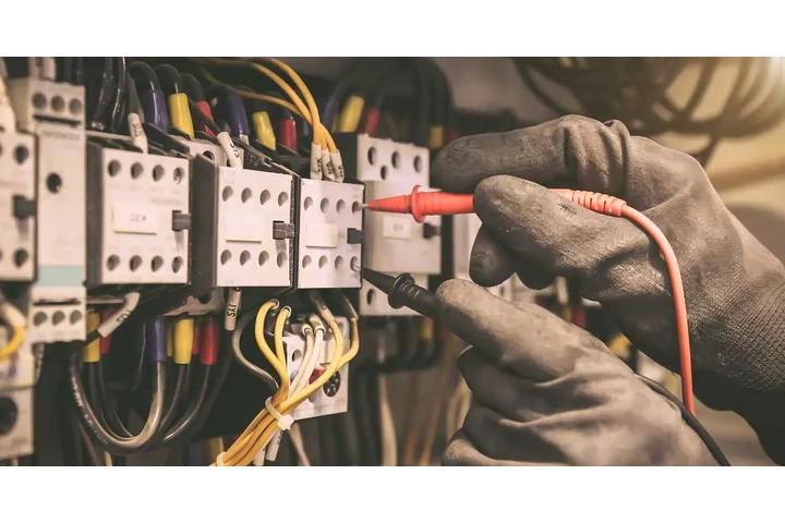 Electricista profesional image 4