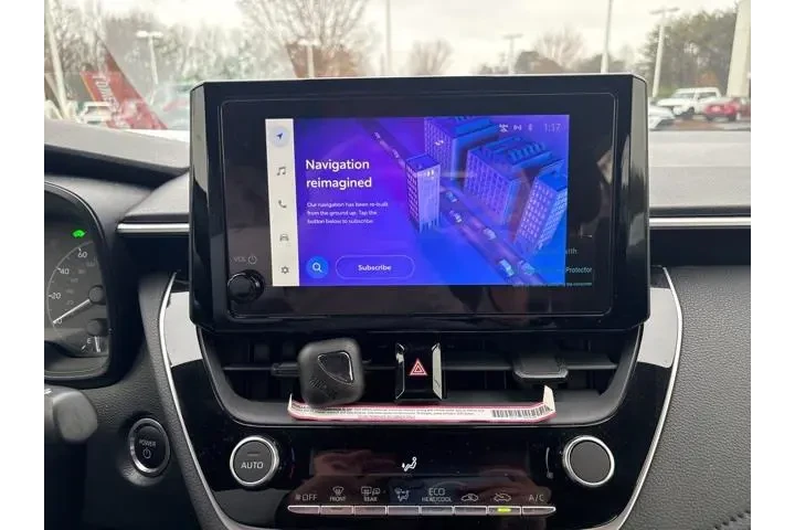 $24243 : Toyota Corolla Hybrid 2024 S image 8