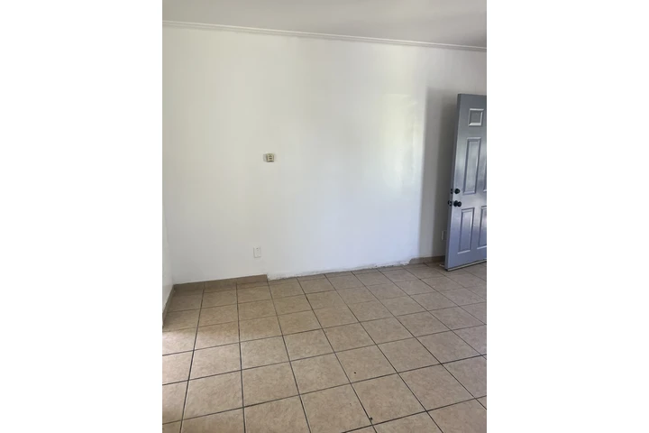 $3000 : Alquilo casa Dos recámaras en image 4