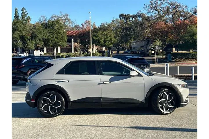 $25770 : Hyundai IONIQ 5 2024 SEL 4dr image 3