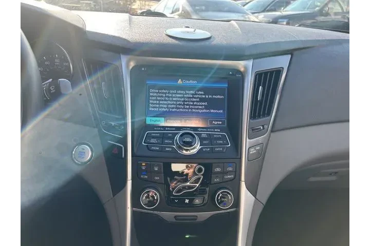 $7089 : Hyundai SONATA Hybrid 2013 L image 8