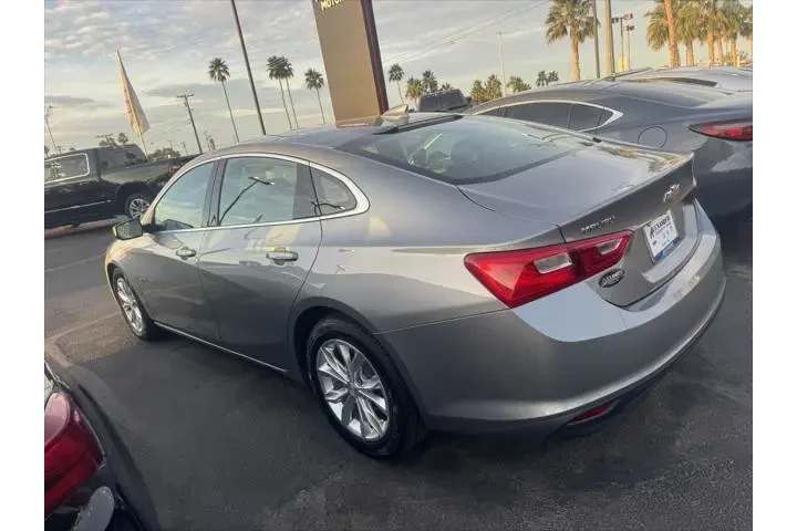$14399 : Chevrolet Malibu 2023 LT 4dr image 7