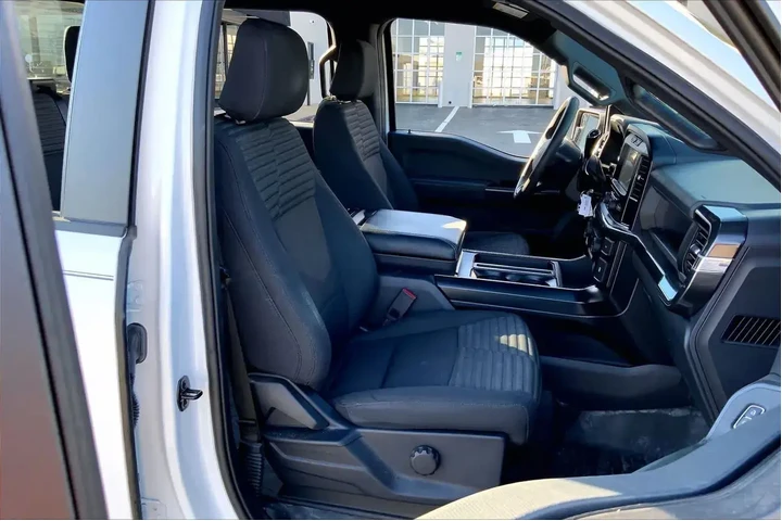 $34532 : Ford F-150 2023 4x2 XL 4dr S image 9