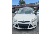 $4200 : 2012 Focus SE thumbnail
