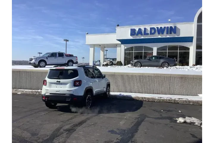 $25950 : Jeep Renegade 2023 4x4 Trail image 7