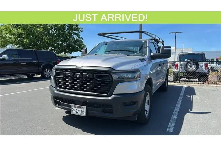 $33988 : Ram 1500 2025 4x4 Tradesman image 1