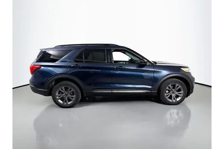 $32000 : Ford Explorer 2023 AWD XLT 4 image 8