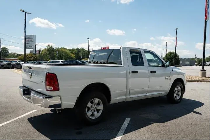 $31696 : Ram 1500 Classic 2024 4x4 SL image 10