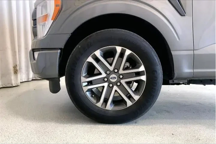 $28981 : Ford F-150 2022 4x2 XLT 4dr image 6