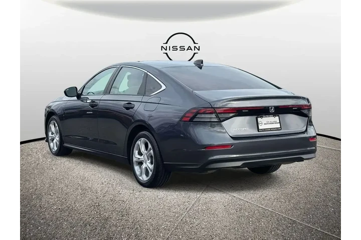 $23965 : Honda Accord 2025 LX 4dr Sed image 8