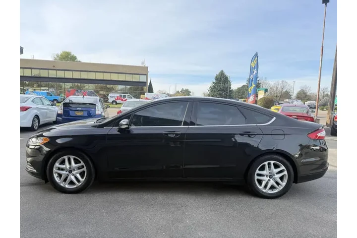 $8450 : 2015 Fusion SE image 4